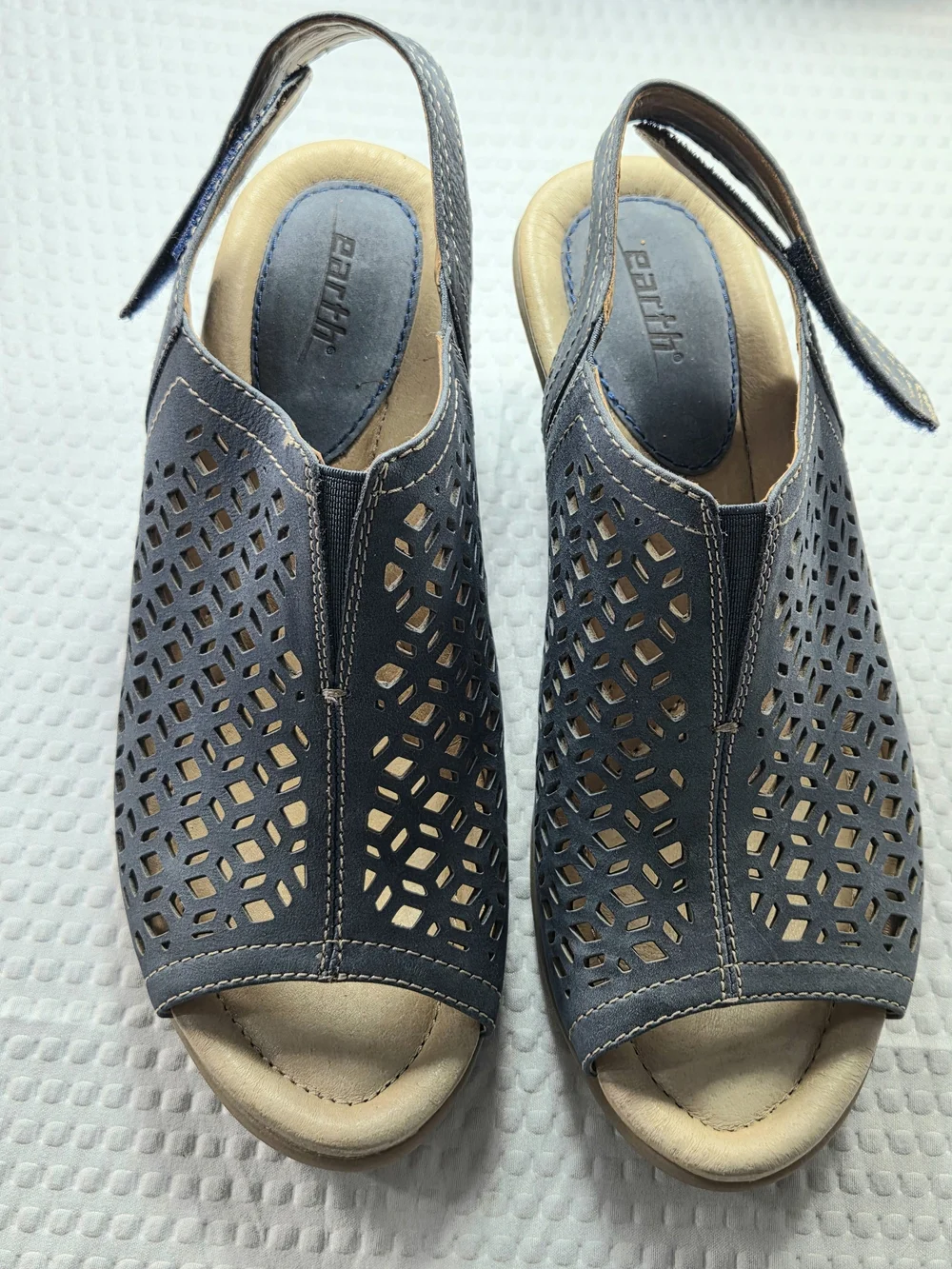 Earth Cascadw Indigo Navy Perforated Slingback Sandals